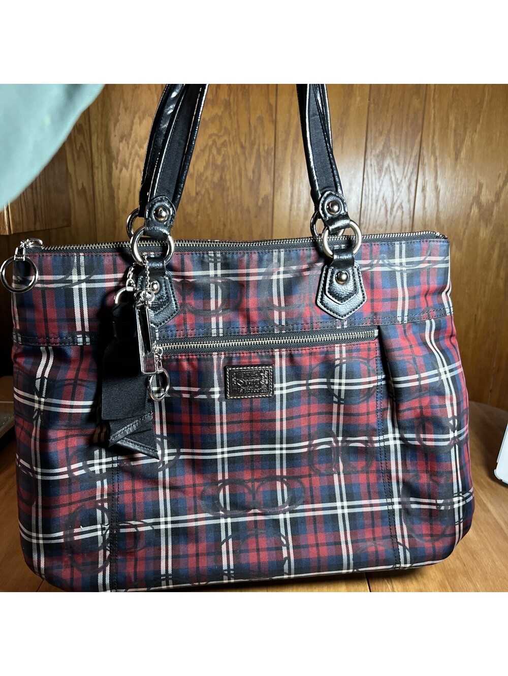 Vintage Y2K Coach Poppy Tartan Plaid Glam Large Purse Authentic 18713 Black Red